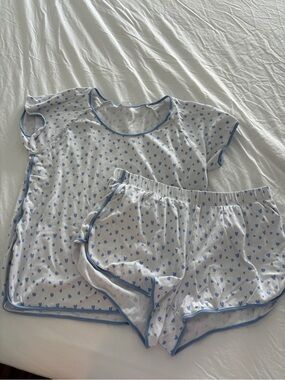 Women’s White & Light Blue Heart-Print Short Pajama Set